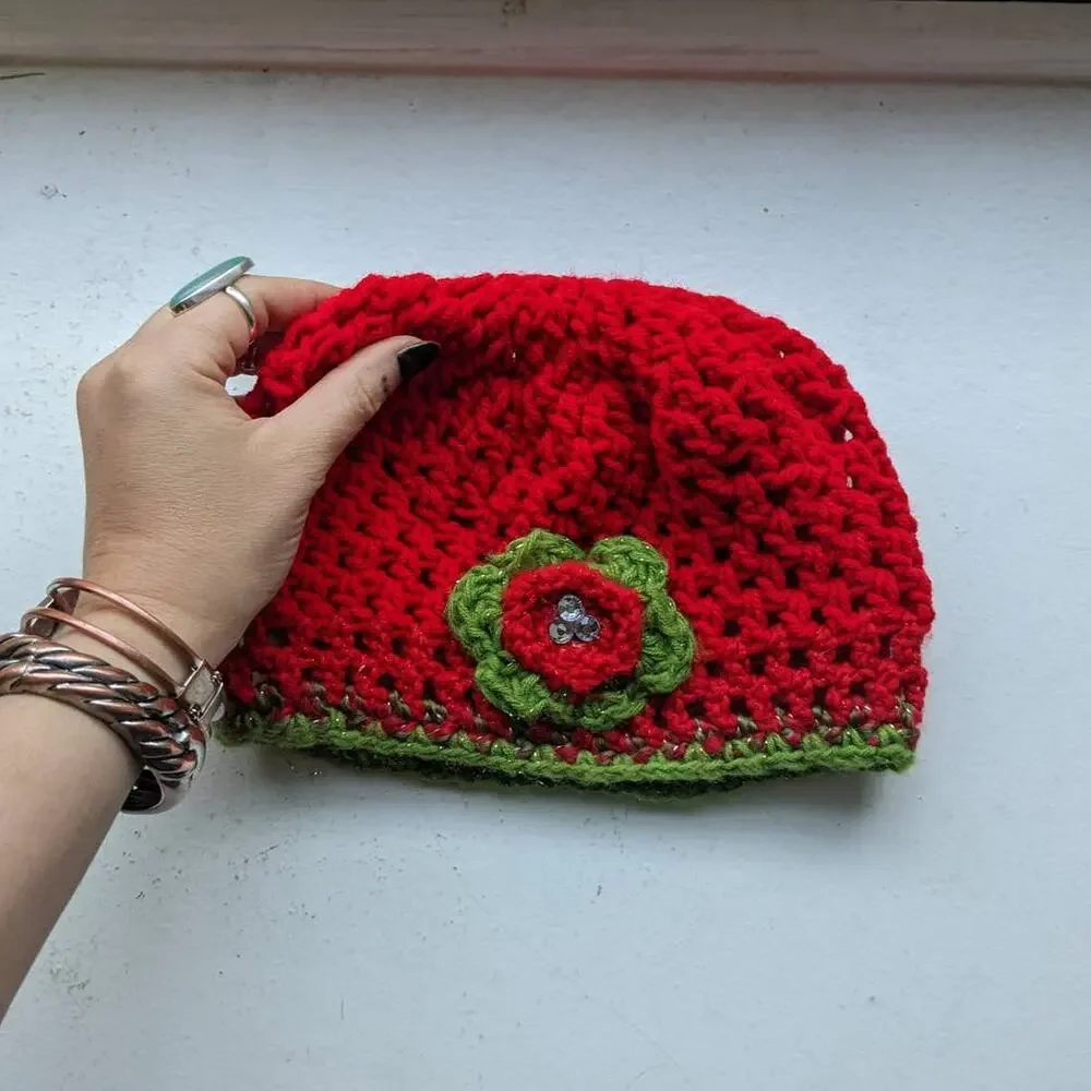 Vintage Y2K Crochet Festival Hat Kawaii Red Chunky Knit Beanie Cute Floral Funky